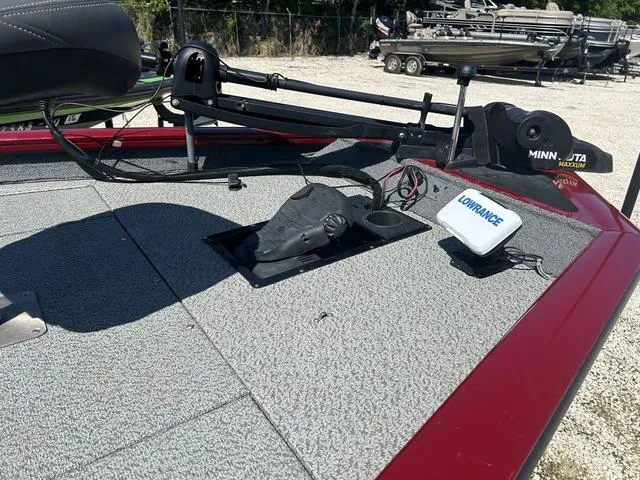 Slide: The Image of Tracker Pro Team™ 175 TXW Tournament Ed. 2019 - 7