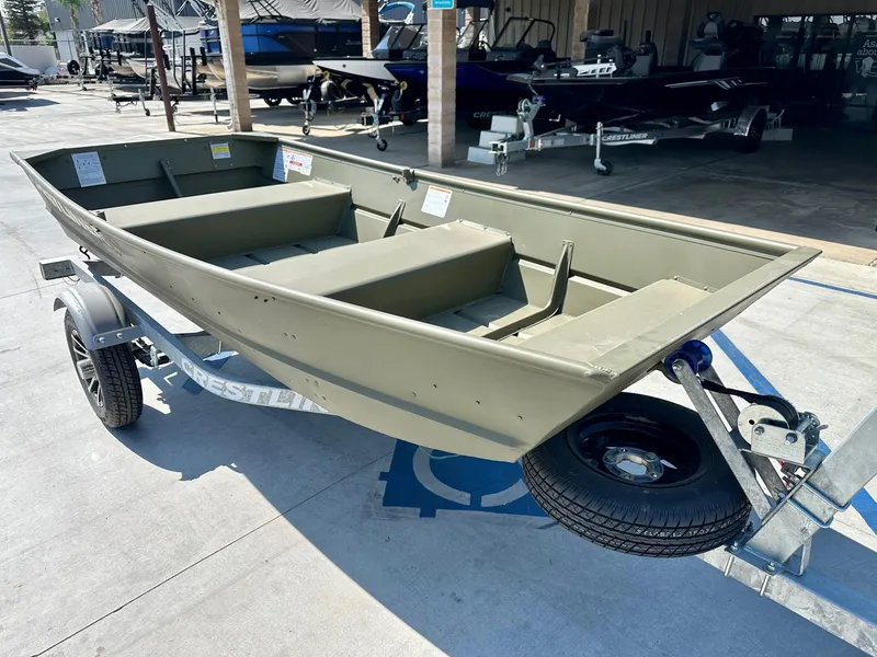 Slide: The Image of Crestliner 1040 Jon 2024 - 2