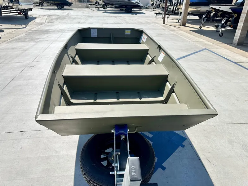 Slide: The Image of Crestliner 1040 Jon 2024 - 6