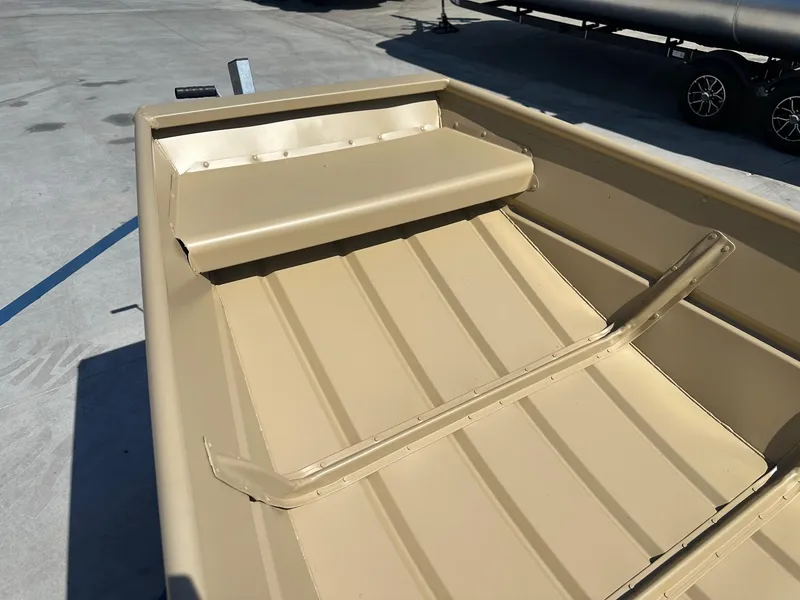 Slide: The Image of Crestliner 1436L Jon 2024 - 6