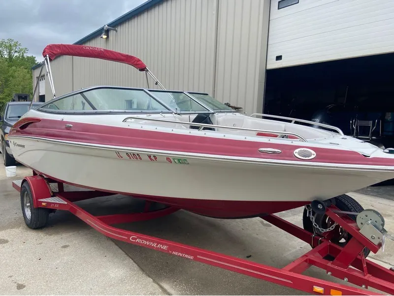 Slide: The Image of Crownline Boats BOWRIDER 21 SS 2013 - 24