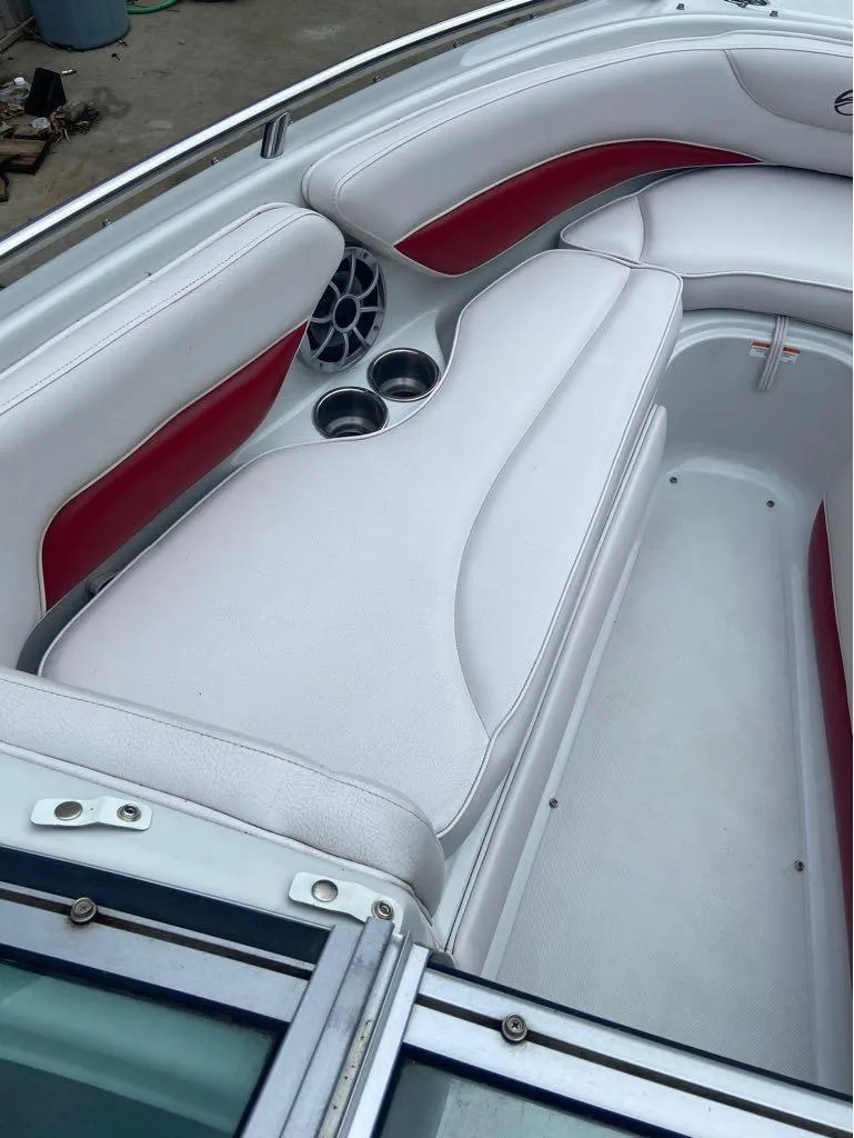 Slide: The Image of Crownline Boats BOWRIDER 21 SS 2013 - 26