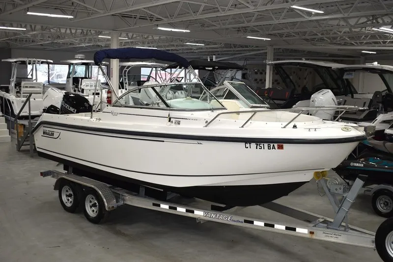 Slide: The Image of Key West Boats 219 FS 2026 - 9