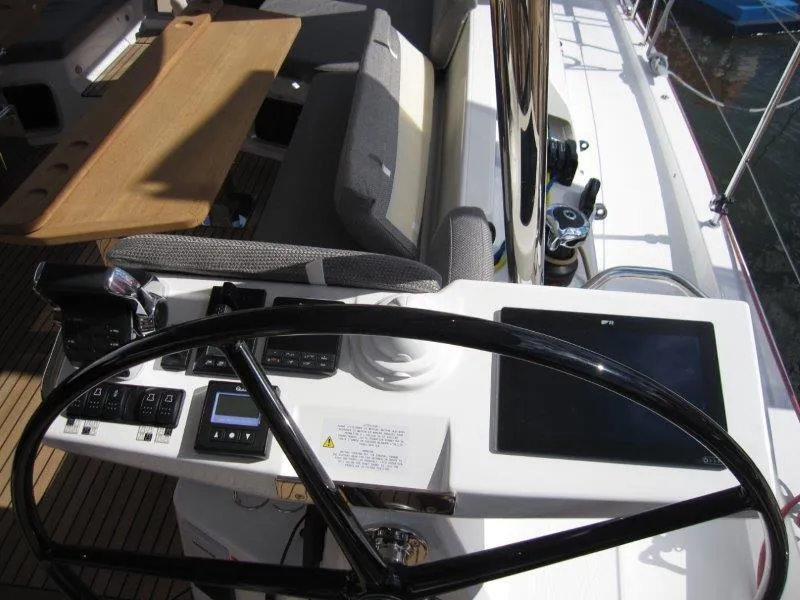 Slide: The Image of Jeanneau 60 2024 - 63