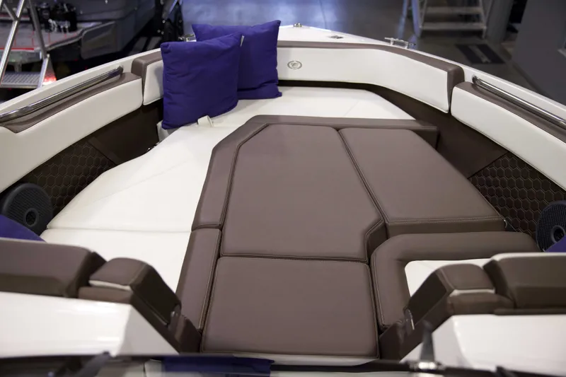 Slide: The Image of Cobalt Boats R8 Surf 2023 - 18