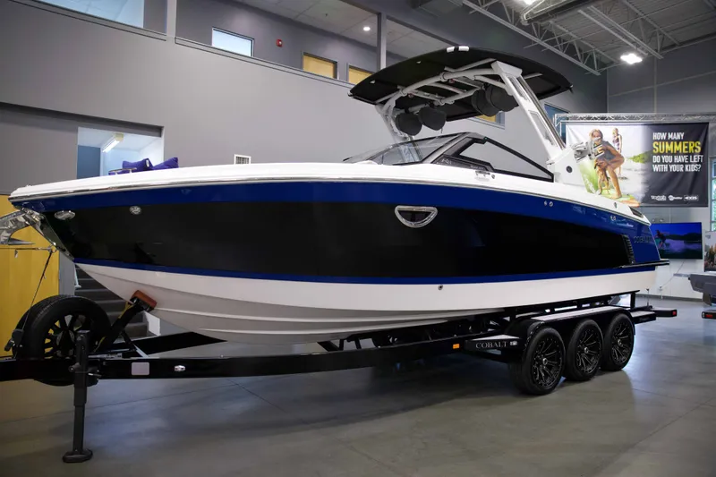 Slide: The Image of Cobalt Boats R8 Surf 2023 - 1