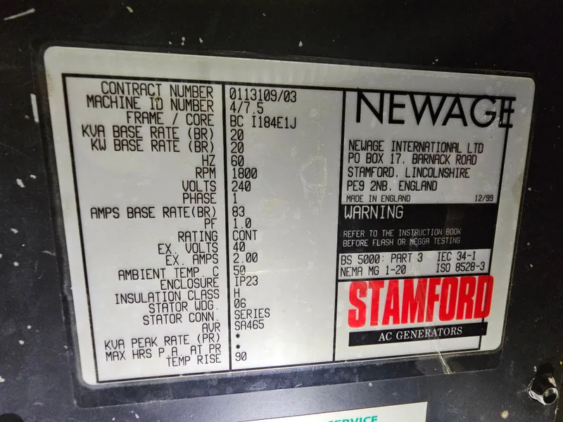 Slide: The Image of Luxurious wooden cabin interior of 1999 Florida Bay Coaster 42 yacht. - 35