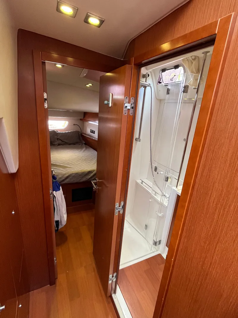 Slide: The Image of Beneteau Oceanis 58 2012 - 103