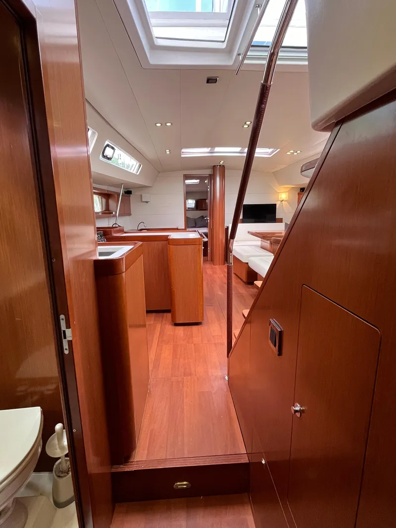 Slide: The Image of Beneteau Oceanis 58 2012 - 108