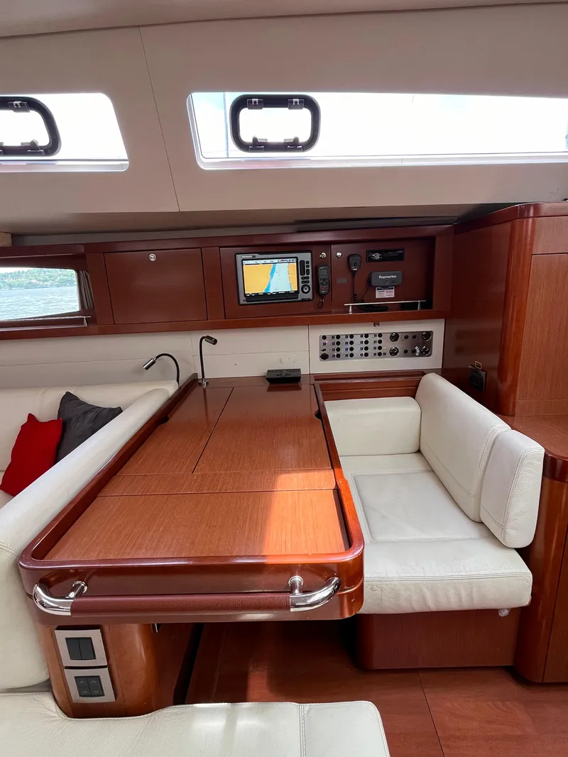 Slide: The Image of Beneteau Oceanis 58 2012 - 82