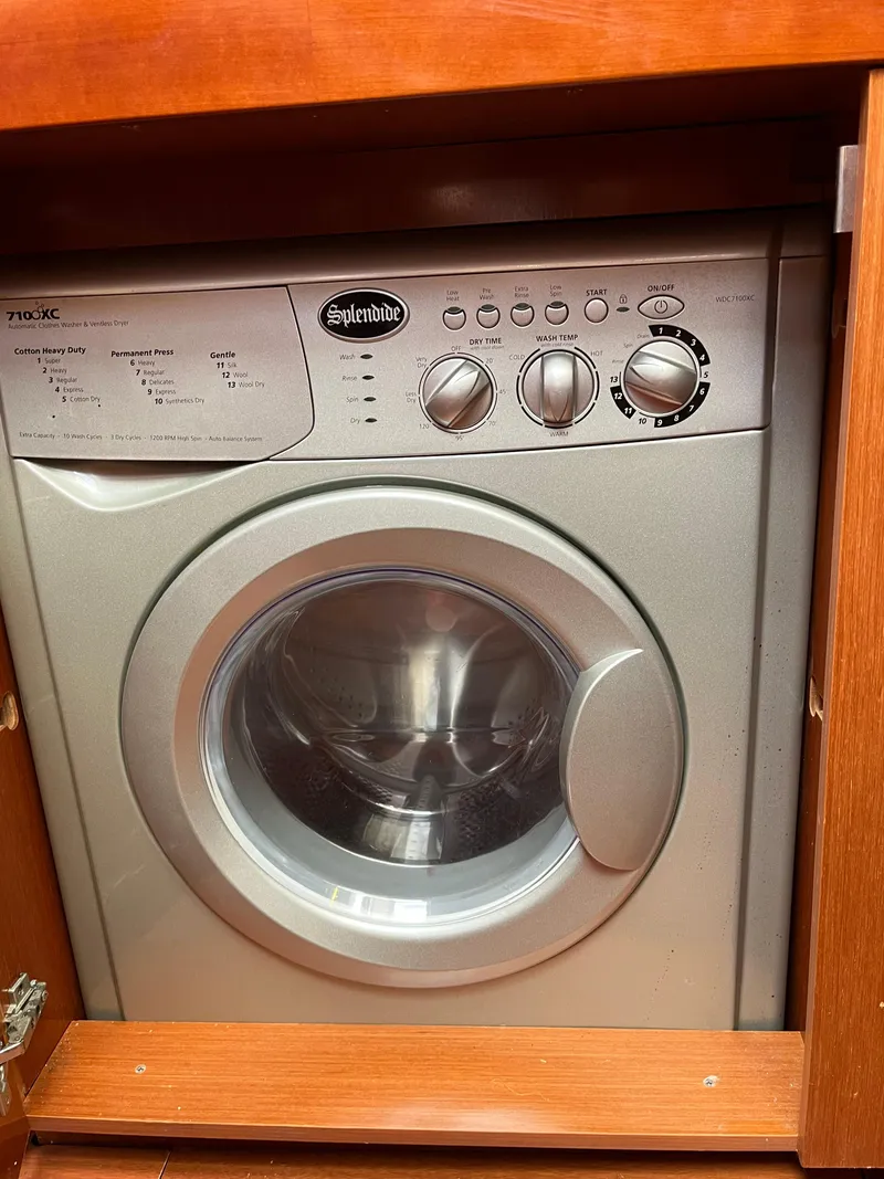 Slide: The Image of Beneteau Oceanis 58 2012 - 91