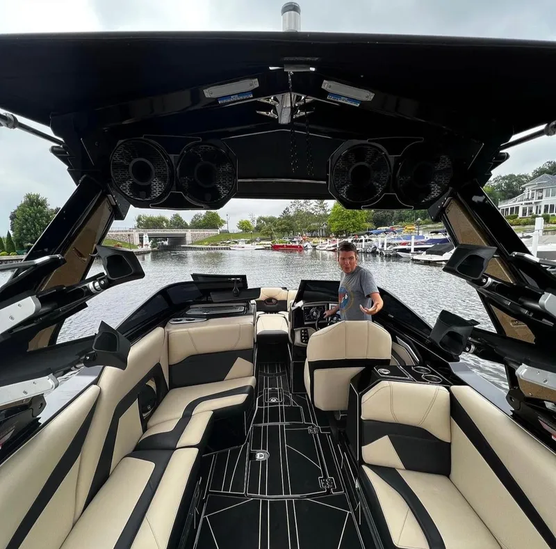 Centurion Ri265 2021 for Sale | MarineSource