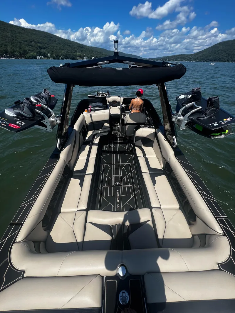 Centurion Ri265 2021 for Sale | MarineSource