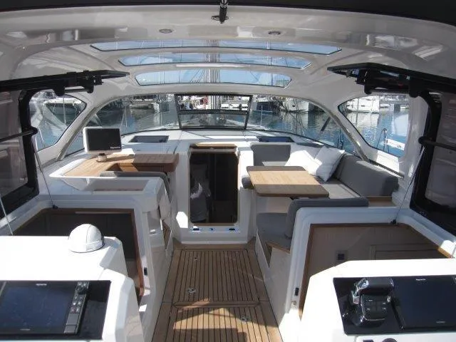 Slide: The Image of Jeanneau 55 2026 - 205