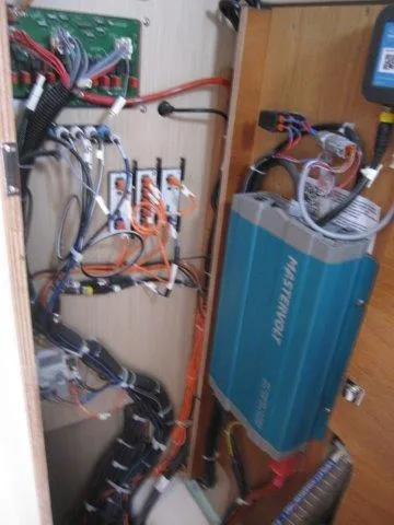 Slide: The Image of Jeanneau 55 2026 - 80