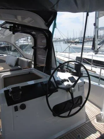 Slide: The Image of Jeanneau 55 2026 - 96