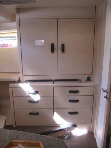 Slide: The Image of Jeanneau Yacht 65 2025 - 68