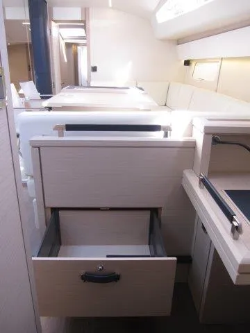 Slide: The Image of Jeanneau Yacht 65 2025 - 91