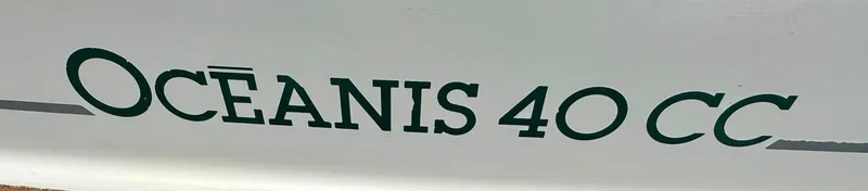 Slide: The Image of Beneteau Oceanis 40 CC sailboat logo, 1996 model. - 29