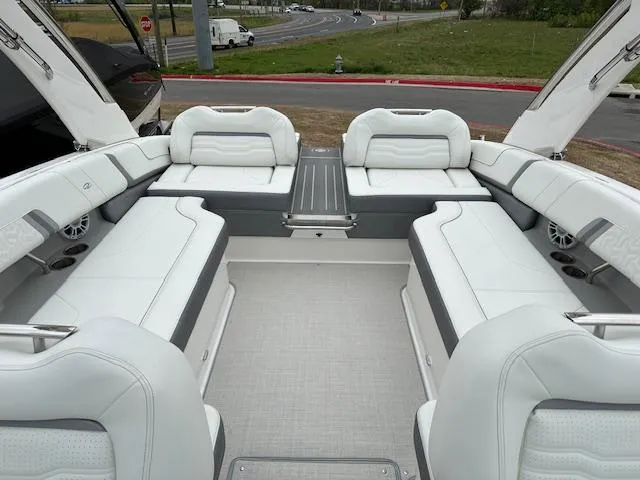 Slide: The Image of Regal LS9 2024 - 5