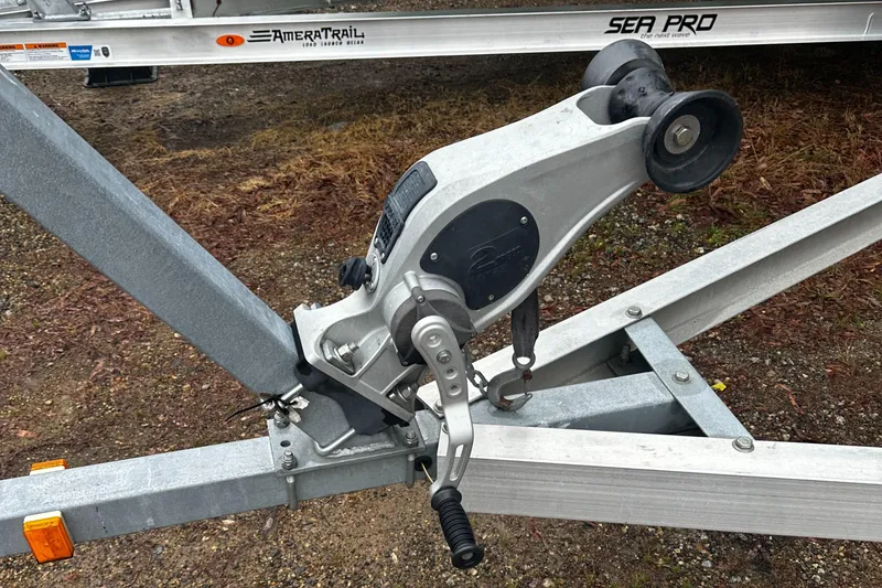 Slide: The Image of Close-up of a 2003 Novurania 530 DL boat trailer winch. - 7