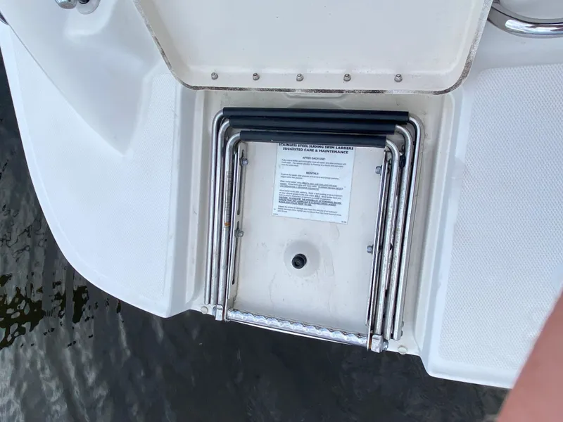 Slide: The Image of Sea Ray 270 Sundeck 2003 - 1