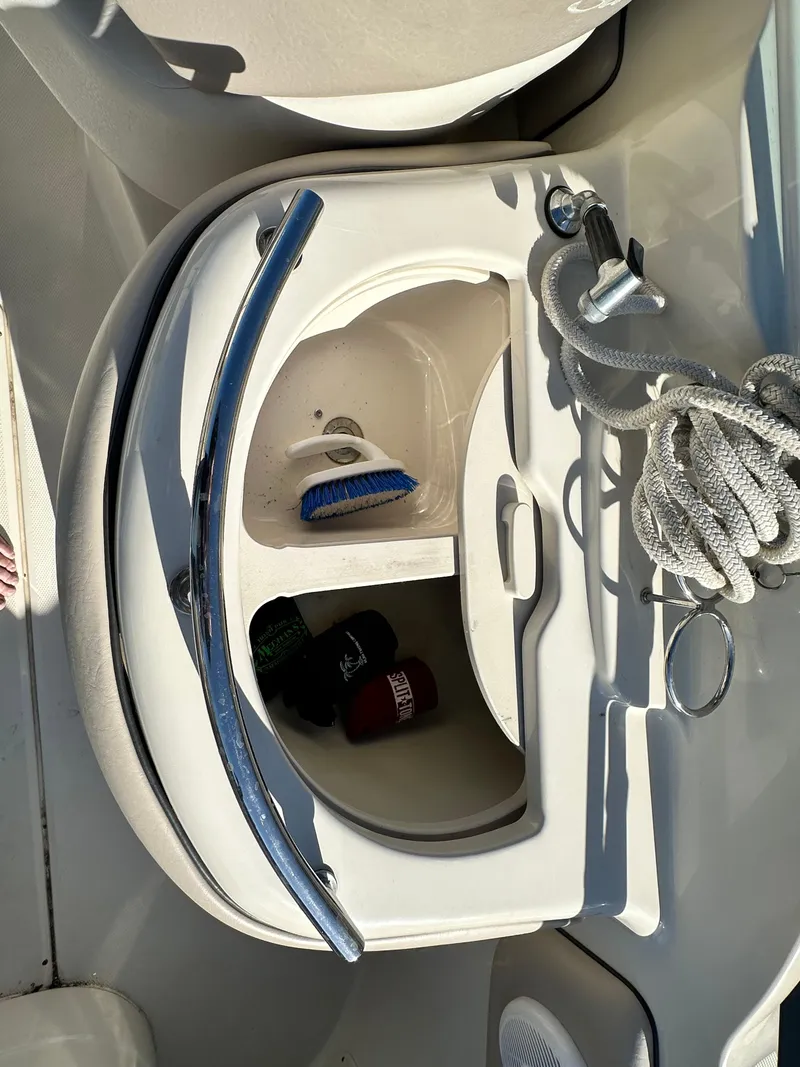 Slide: The Image of Sea Ray 270 Sundeck 2003 - 17