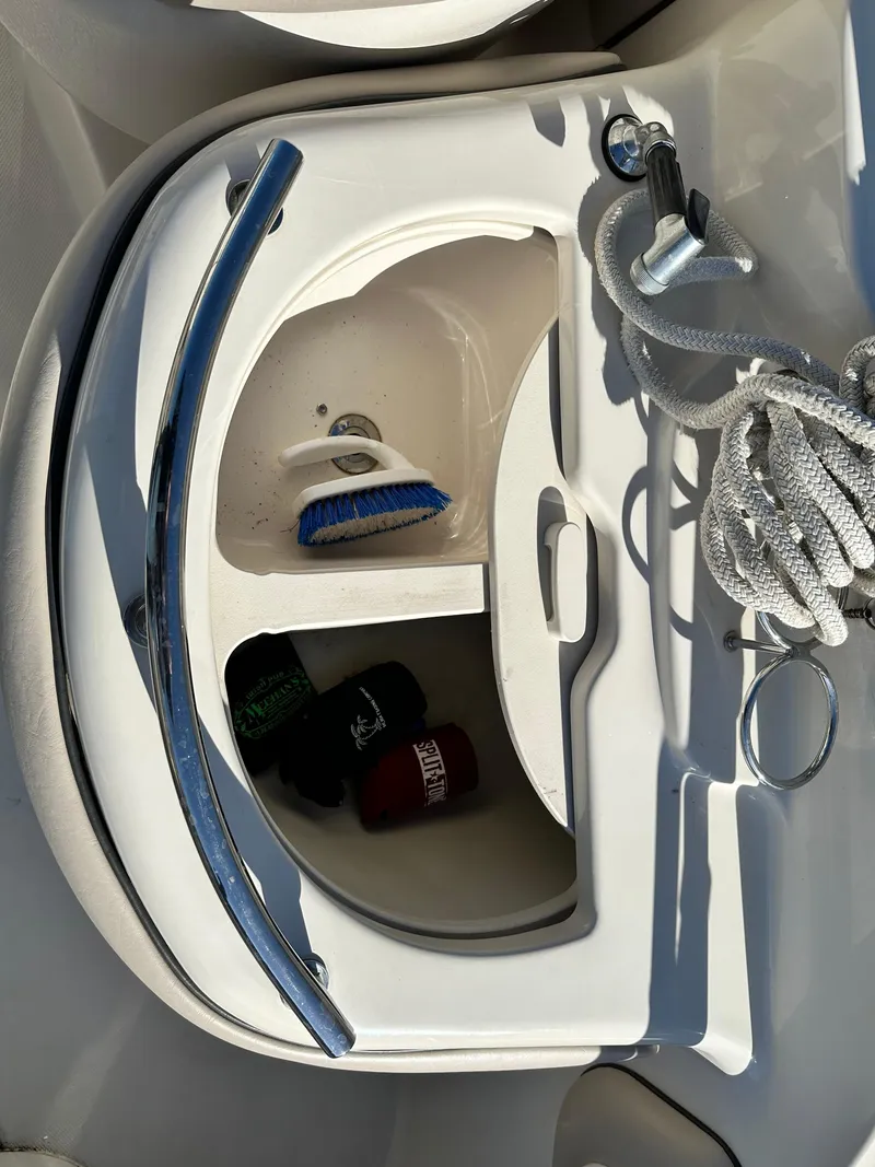 Slide: The Image of Sea Ray 270 Sundeck 2003 - 18