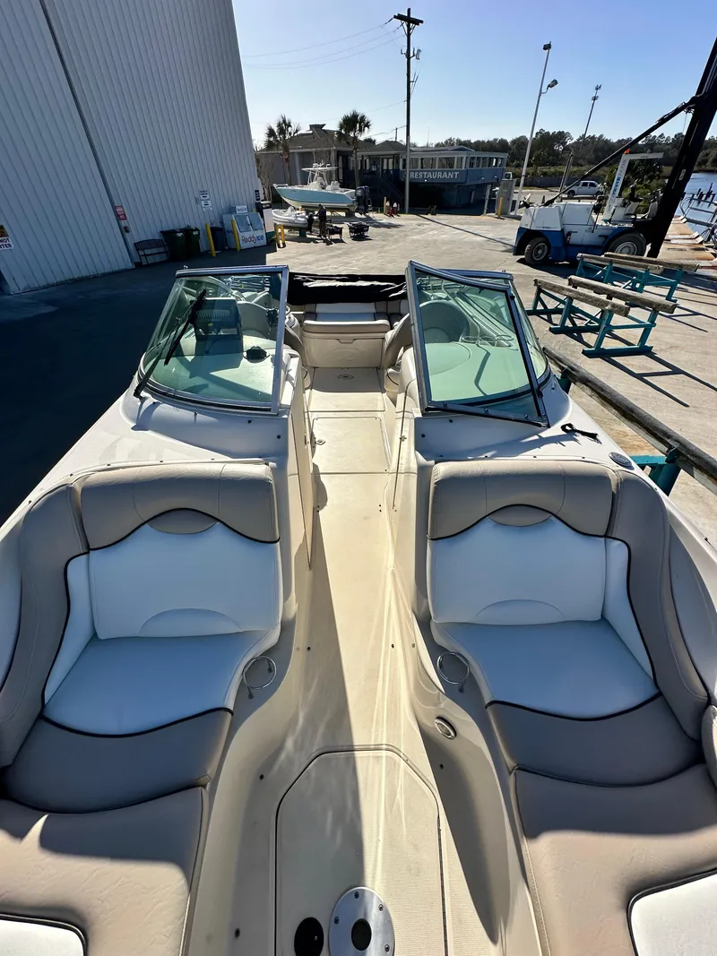 Slide: The Image of Sea Ray 270 Sundeck 2003 - 9