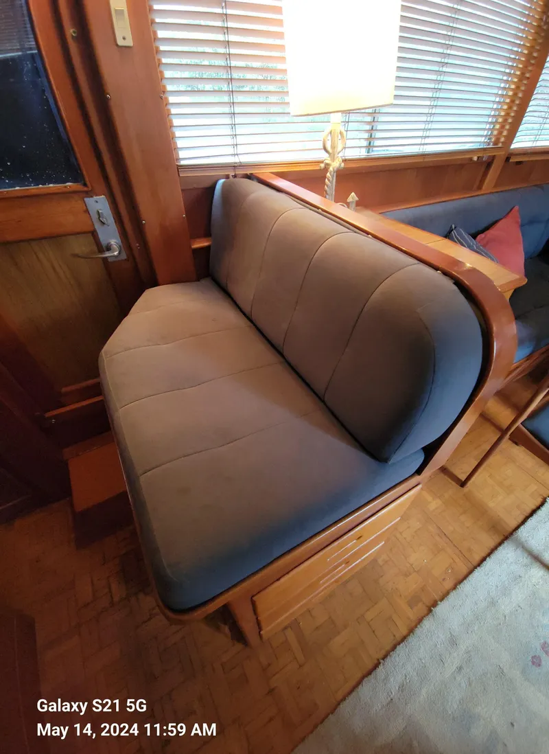 Slide: The Image of Lower Helm Station seat - 23