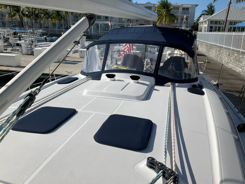 Slide: The Image of Hunter 50ac 2010 - 10
