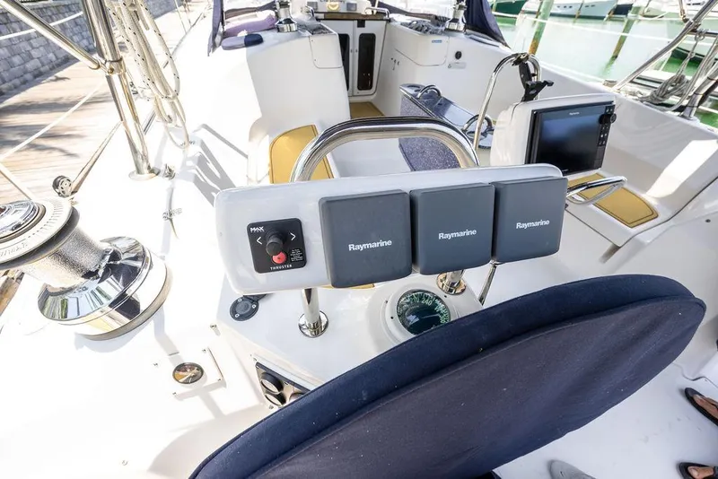 Slide: The Image of Hunter 50ac 2010 - 35