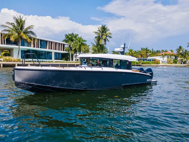Slide: The Image of XO DFNDR 9 2024 - 32