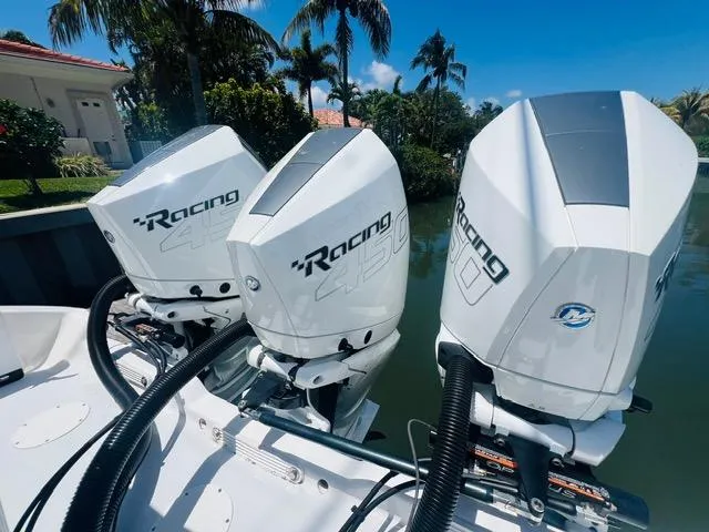 Slide: The Image of Billfish 39 Custom CC 2015 - 91