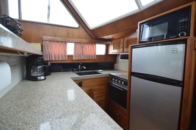 Slide: The Image of Tollycraft 48 CPMY with 2008 Cummins Power 1991 - 16