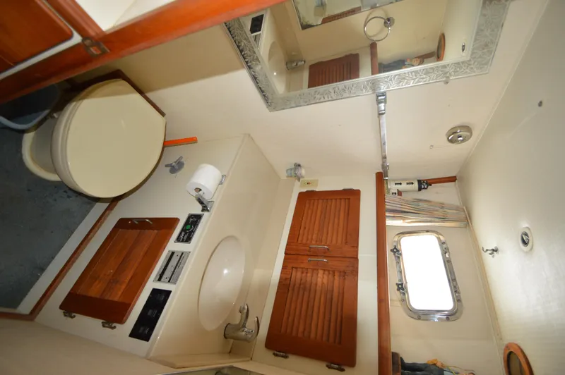 Slide: The Image of Tollycraft 48 CPMY with 2008 Cummins Power 1991 - 31