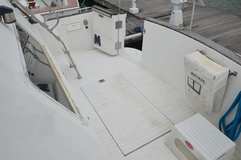 Slide: The Image of Tollycraft 48 CPMY with 2008 Cummins Power 1991 - 36