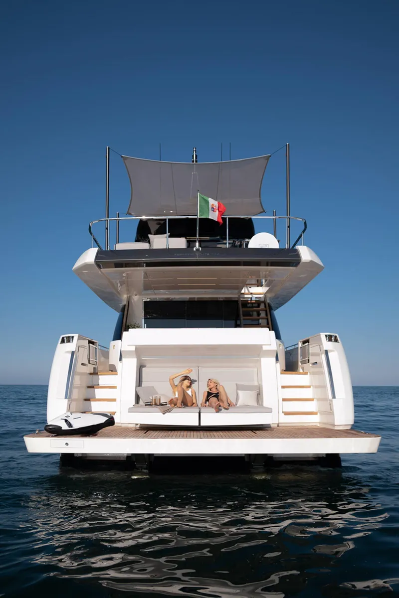 Slide: The Image of Ferretti 780 2025 - 13