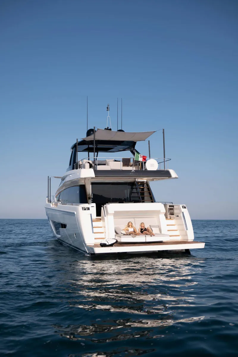 Slide: The Image of Ferretti 780 2025 - 16