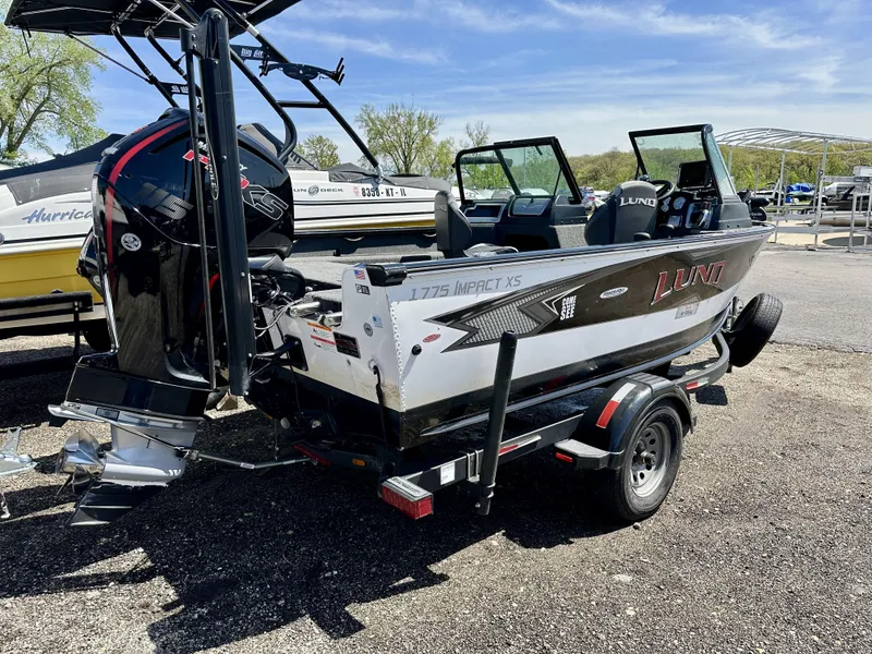 Slide: The Image of Image 4 - 4