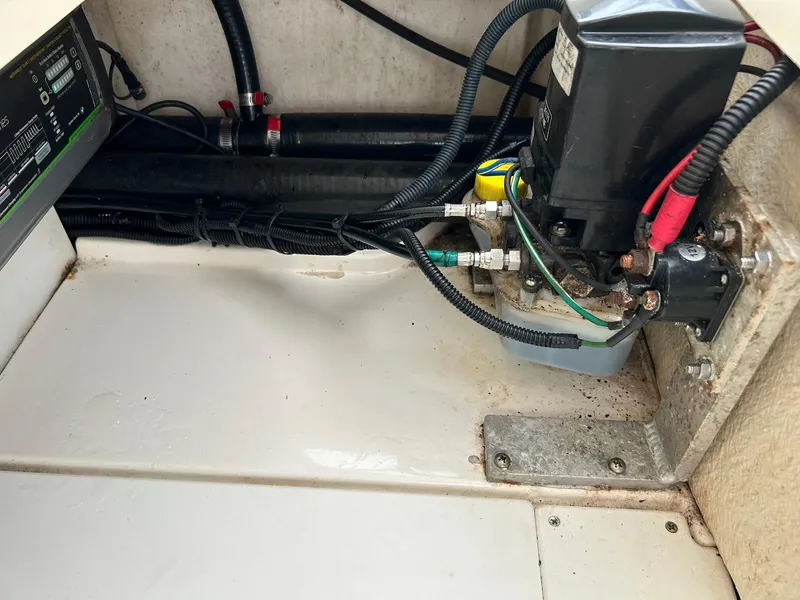 Slide: The Image of Electrical components and wiring inside a 2017 Boston Whaler 270 Dauntless boat. - 47