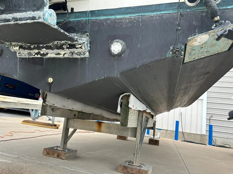 Slide: The Image of Boston Whaler 270 Dauntless 2017 - 52