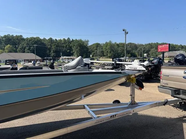 Slide: The Image of Xpress H22 2025 - 12