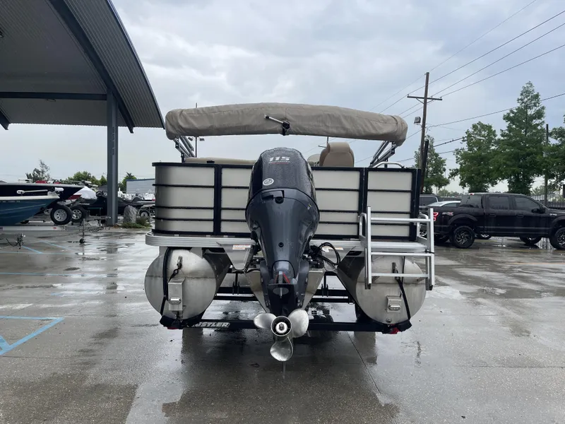 Slide: The Image of Veranda VF20F4 2020 - 6