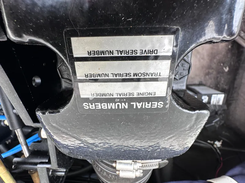 Slide: The Image of Serial numbers on a 2005 Stingray 195 FX Ski & Fish boat. - 13