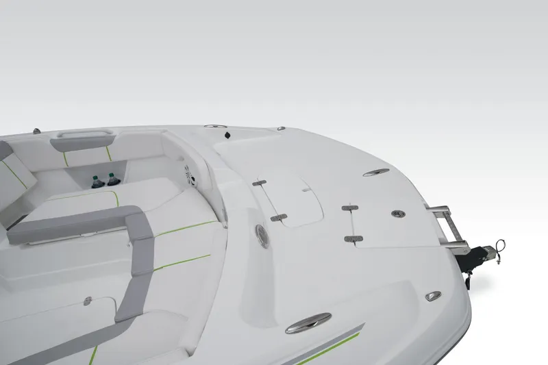 Slide: The Image of Manufacturer Provided Image: Tahoe 2150 CC - 24