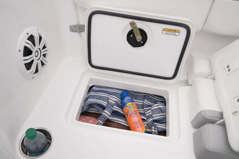 Slide: The Image of Manufacturer Provided Image: Tahoe 2150 CC - 35