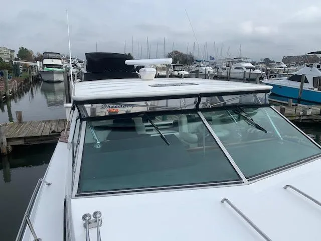 Slide: The Image of Sea Ray 39 1989 - 24