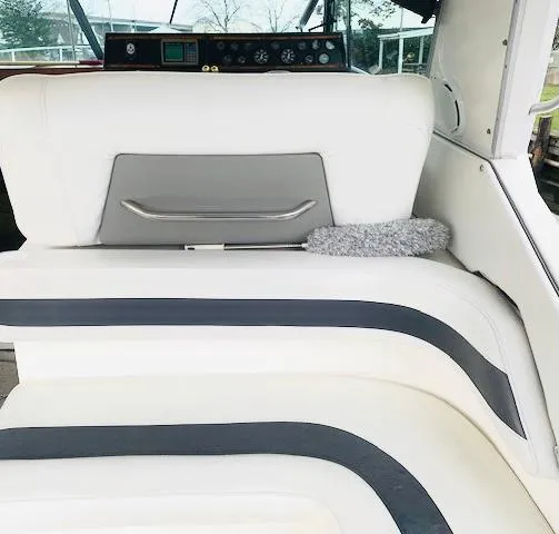 Slide: The Image of Sea Ray 39 1989 - 6