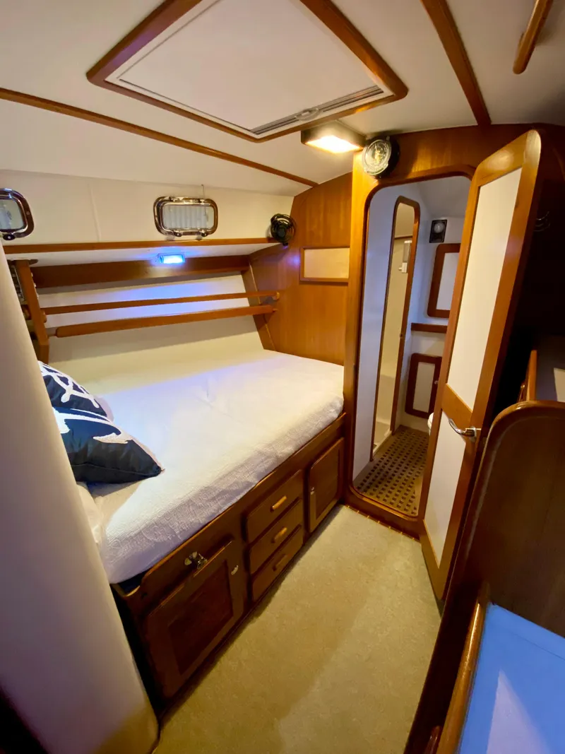 Slide: The Image of Fwd cabin looking fwd - 105